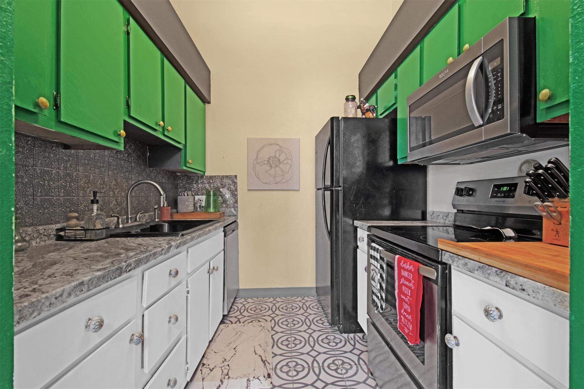 1705 Crossing Place Austin TX 78741