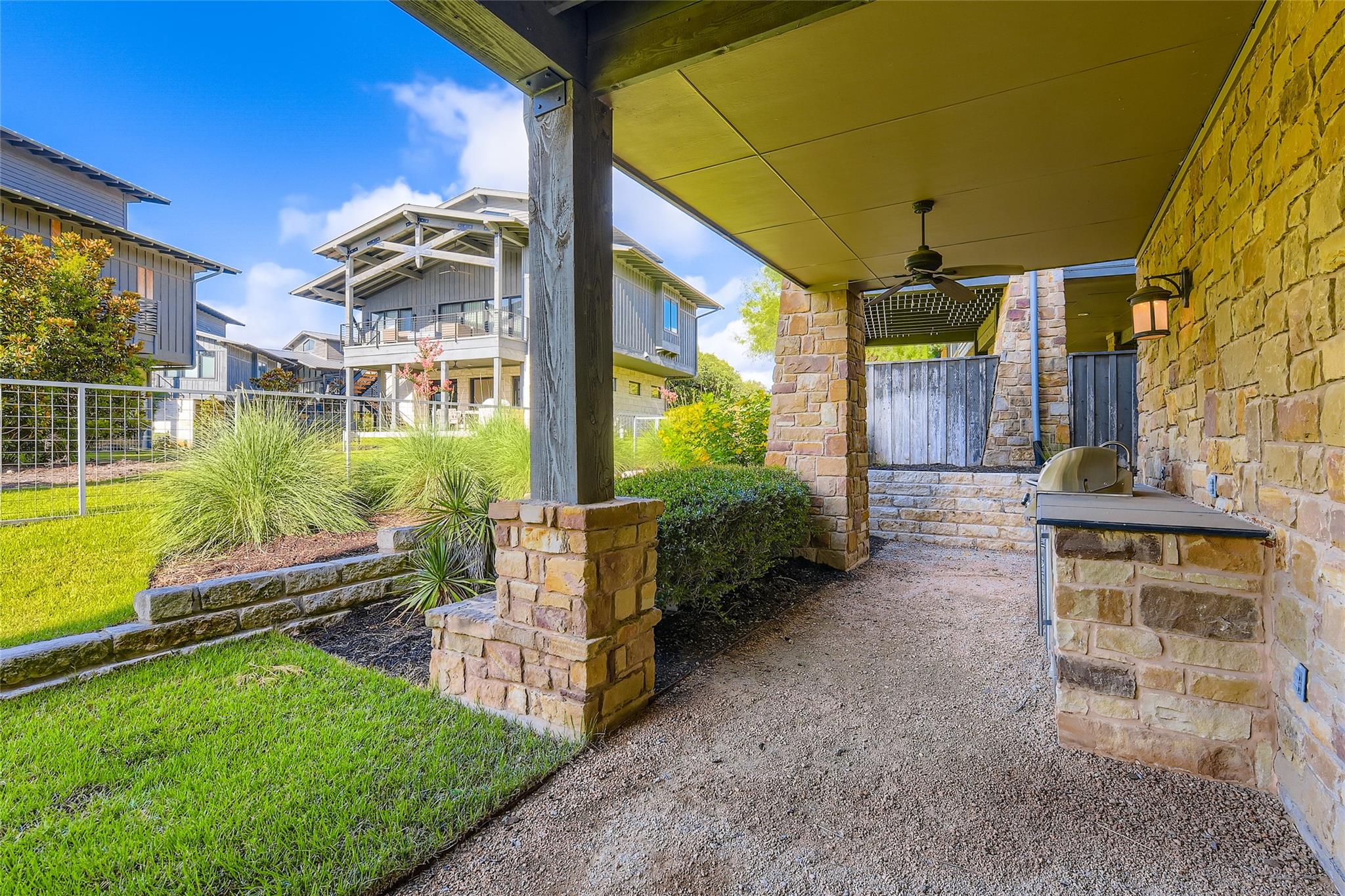 2217 Seabiscuit Cove Spicewood TX 78669