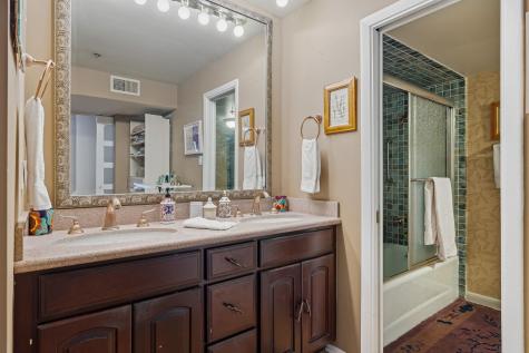 40 N Interstate 35 Highway N Austin TX 78701