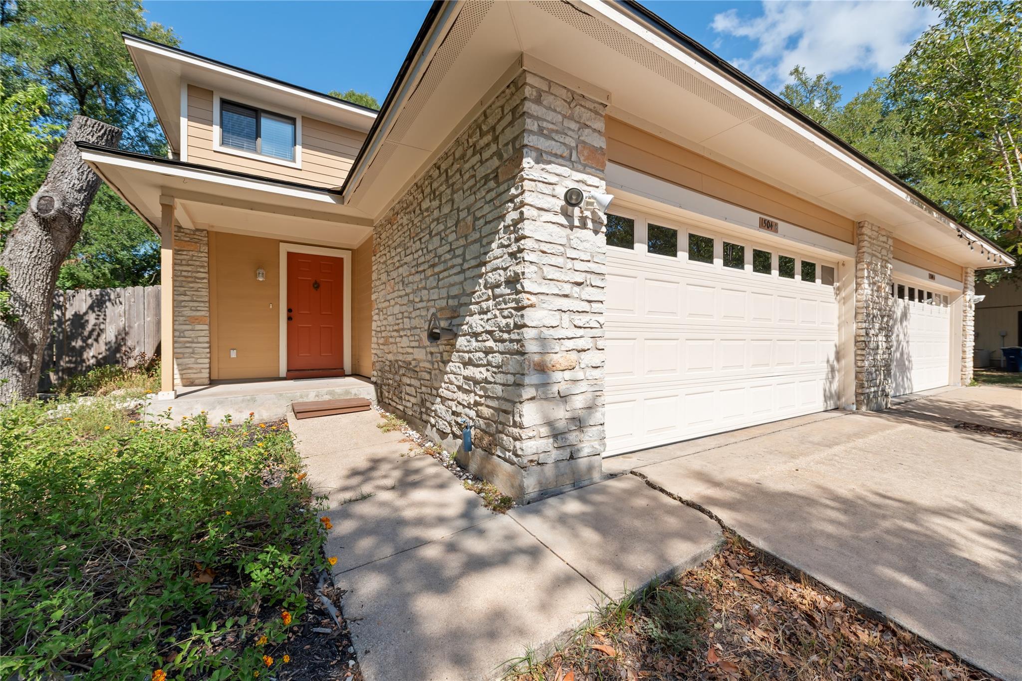 1504 Aquifer Cove Austin TX 78746