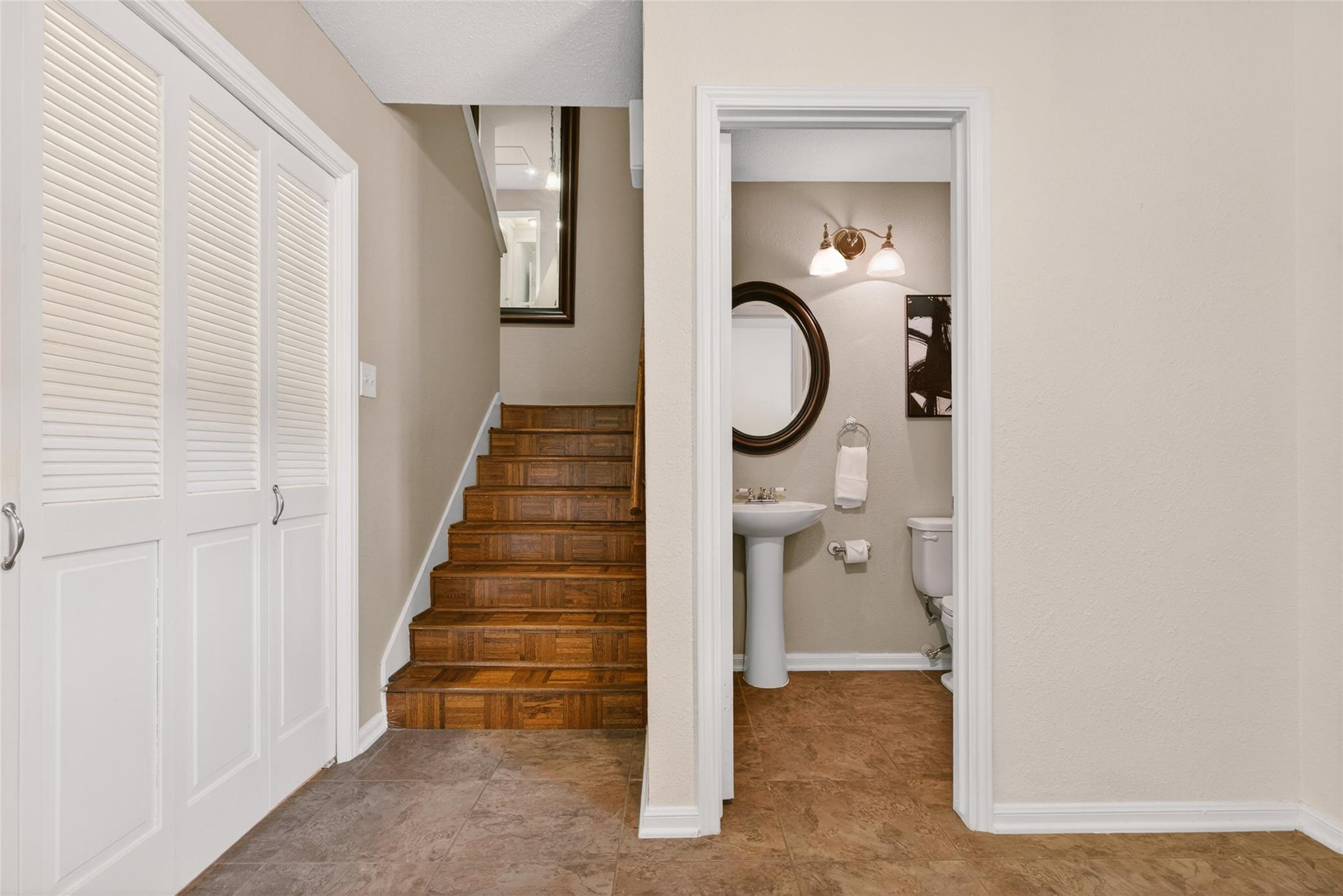 11121 Pinehurst Drive Austin TX 78747