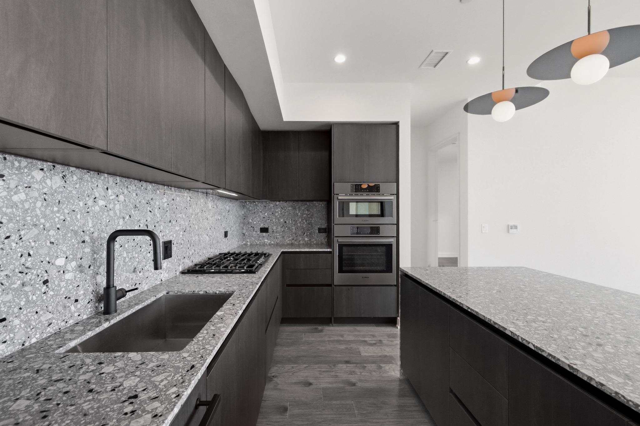 84 East Avenue Austin TX 78701