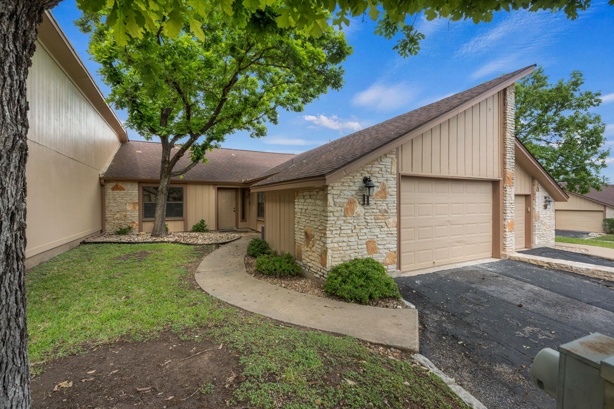 11 Oaks Place Lago Vista TX 78645