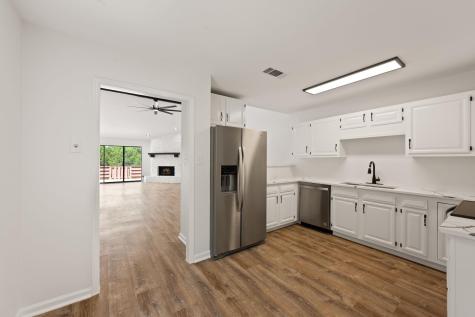 11 Oaks Place Lago Vista TX 78645