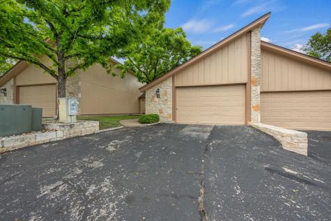 11 Oaks Place Lago Vista TX 78645