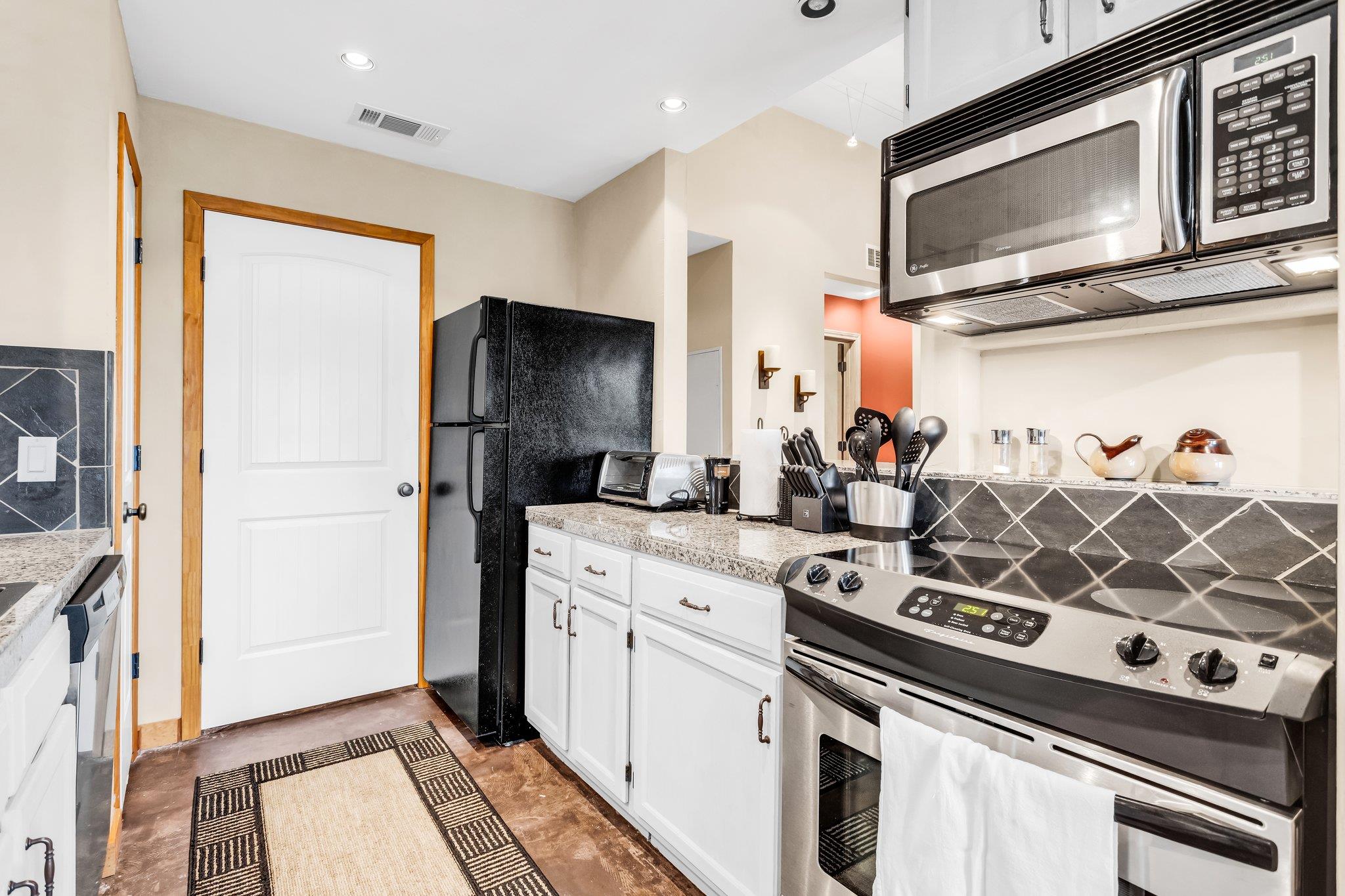 1406 Windsor Road Austin TX 78703