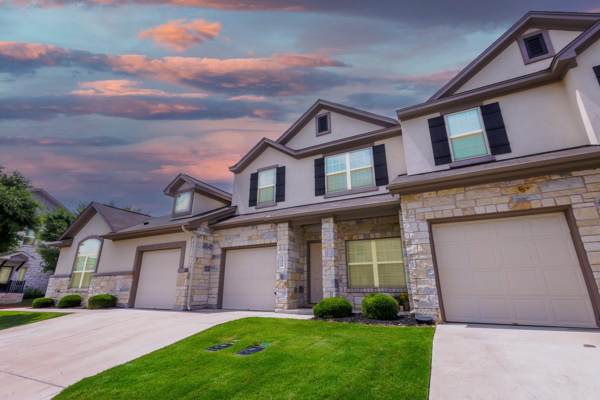 1416 Bichon Bend Austin TX 78748
