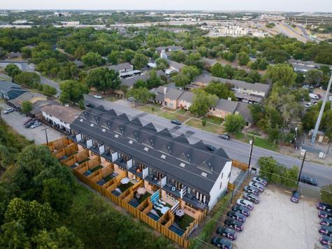 7104 Creekside Drive Austin TX 78752