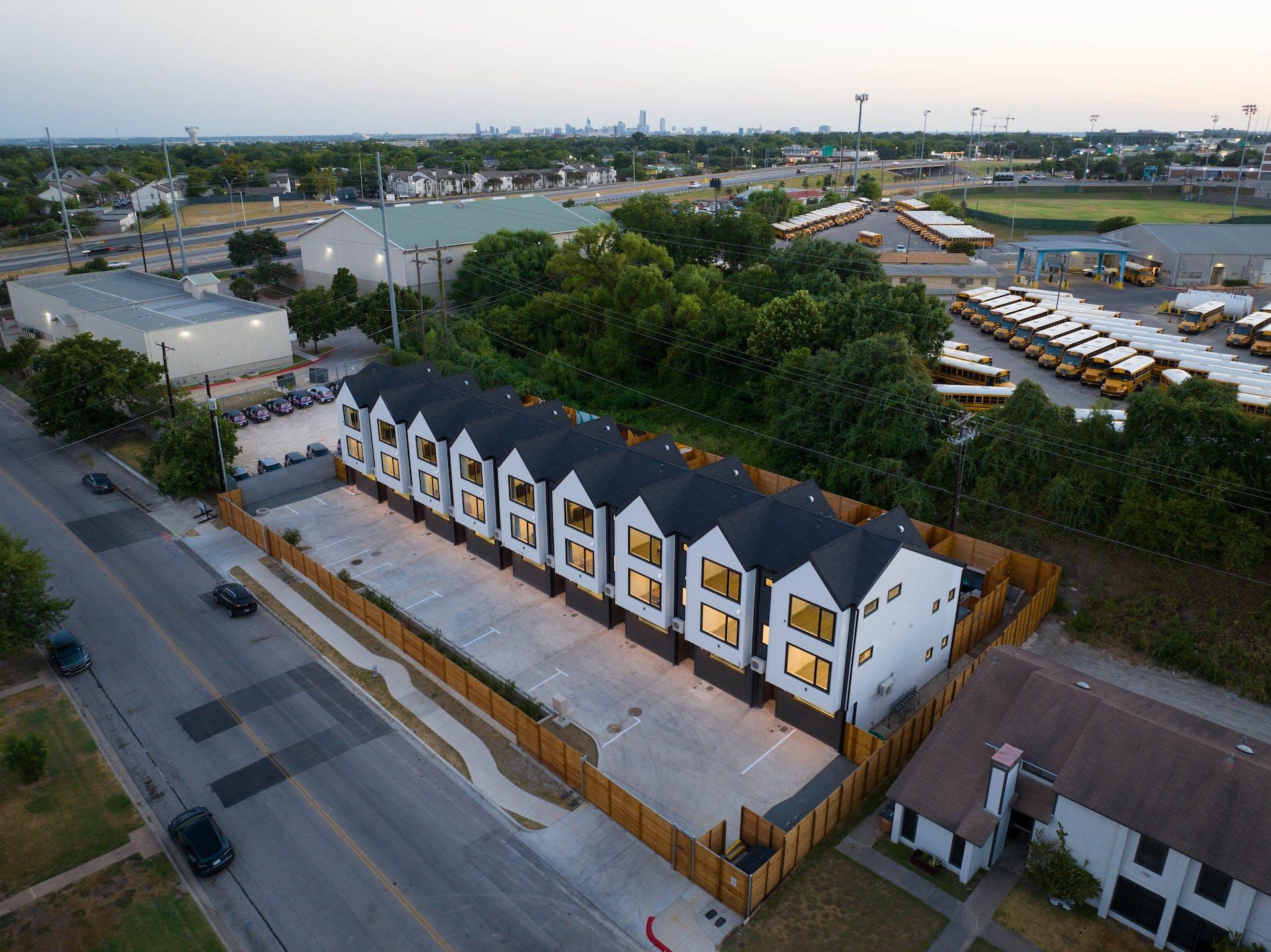 7104 Creekside Drive Austin TX 78752