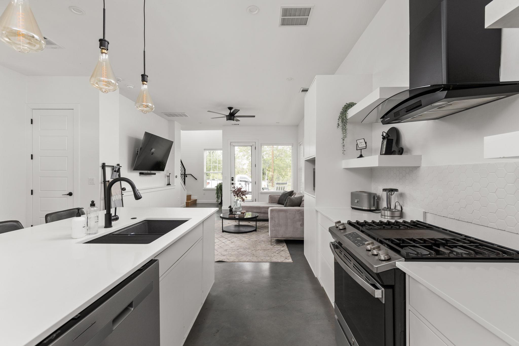 6205 Caddie Street Austin TX 78741