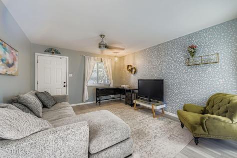5922 Little Creek Trail Austin TX 78744