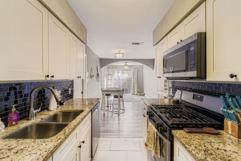 5922 Little Creek Trail Austin TX 78744