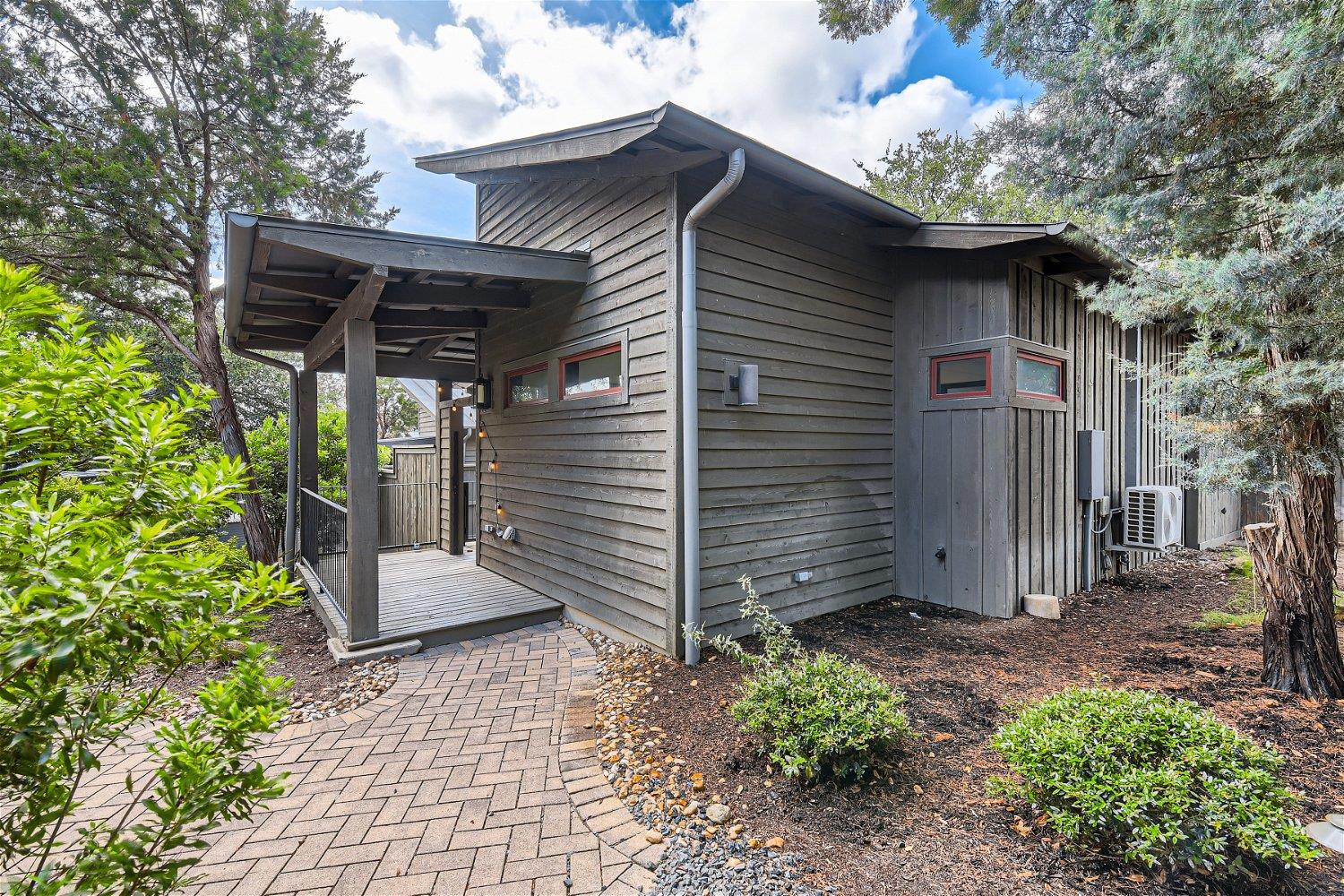 2113 Barbaro Way Spicewood TX 78669