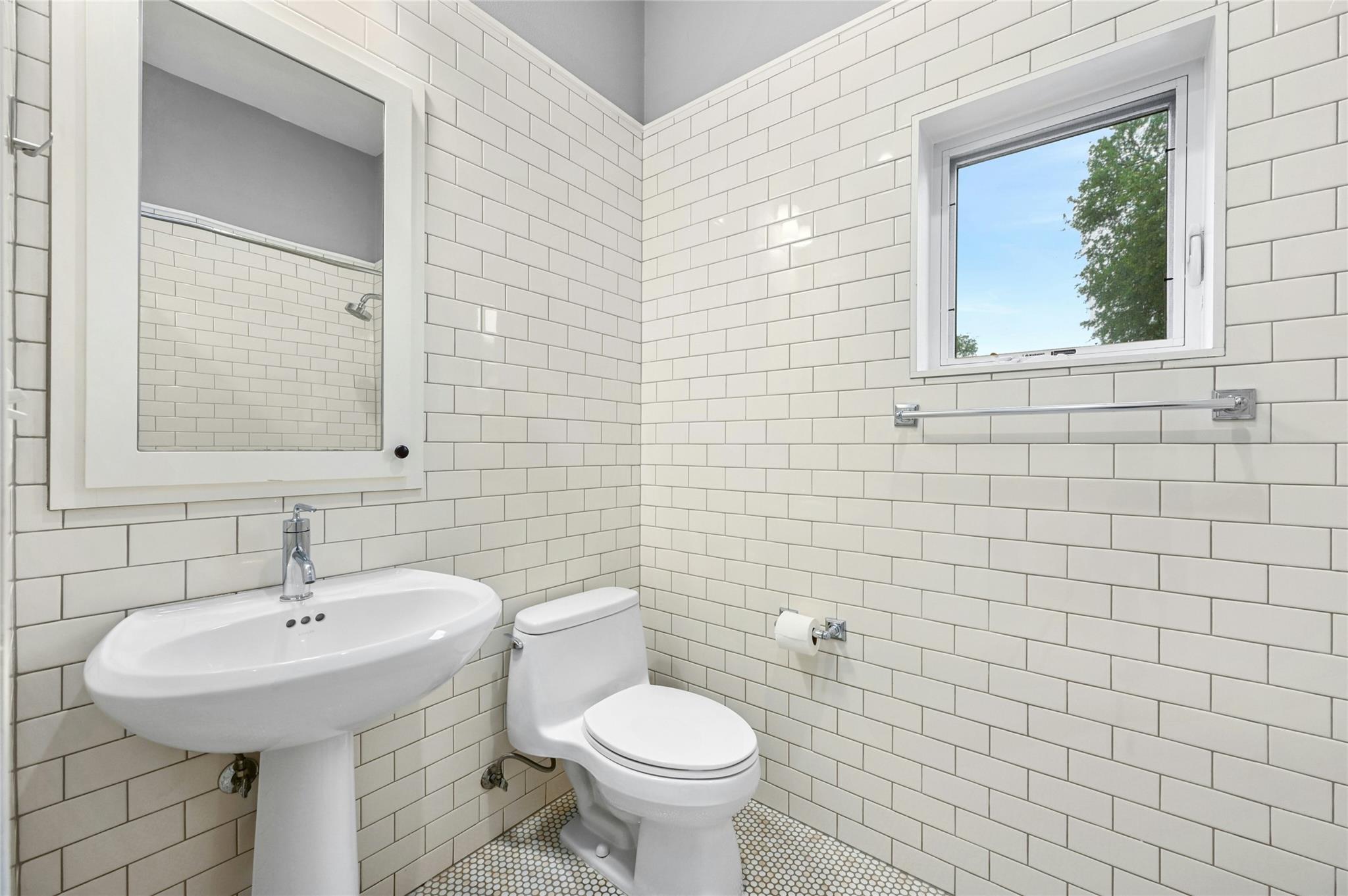 1205 Norwalk Lane Austin TX 78703