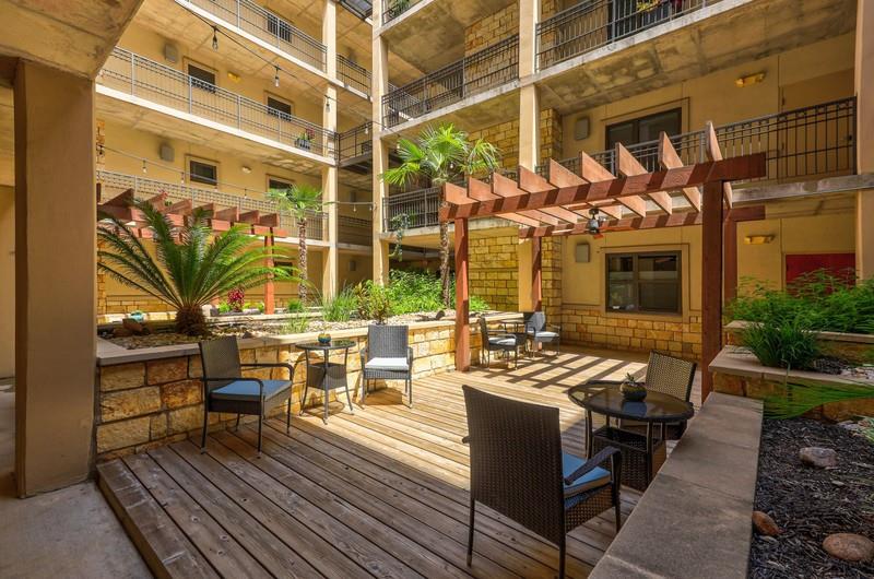 1812 West Avenue Austin TX 78701
