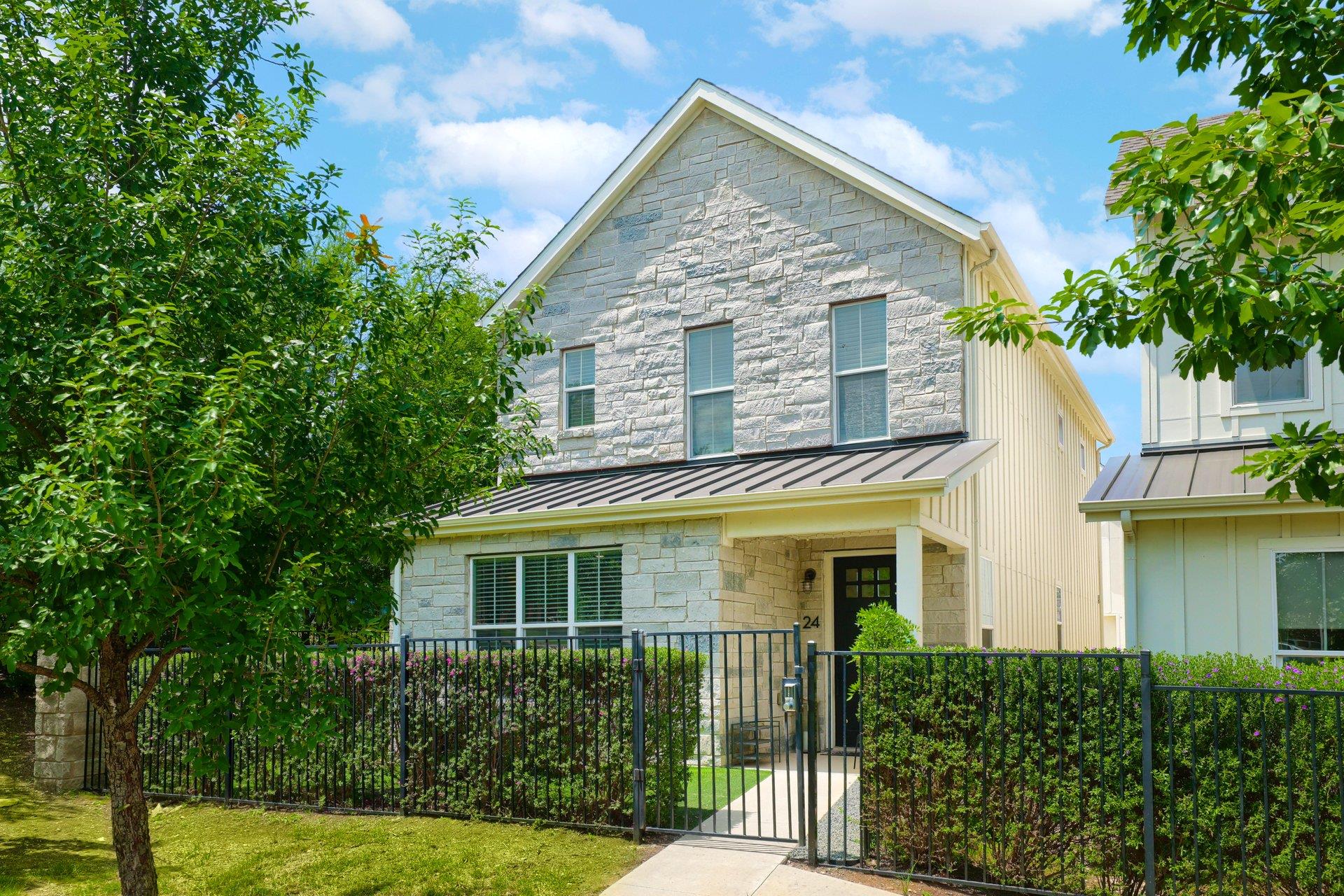2624 Metcalfe Road Austin TX 78741