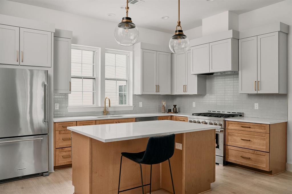 2209 Woodland Avenue Austin TX 78741