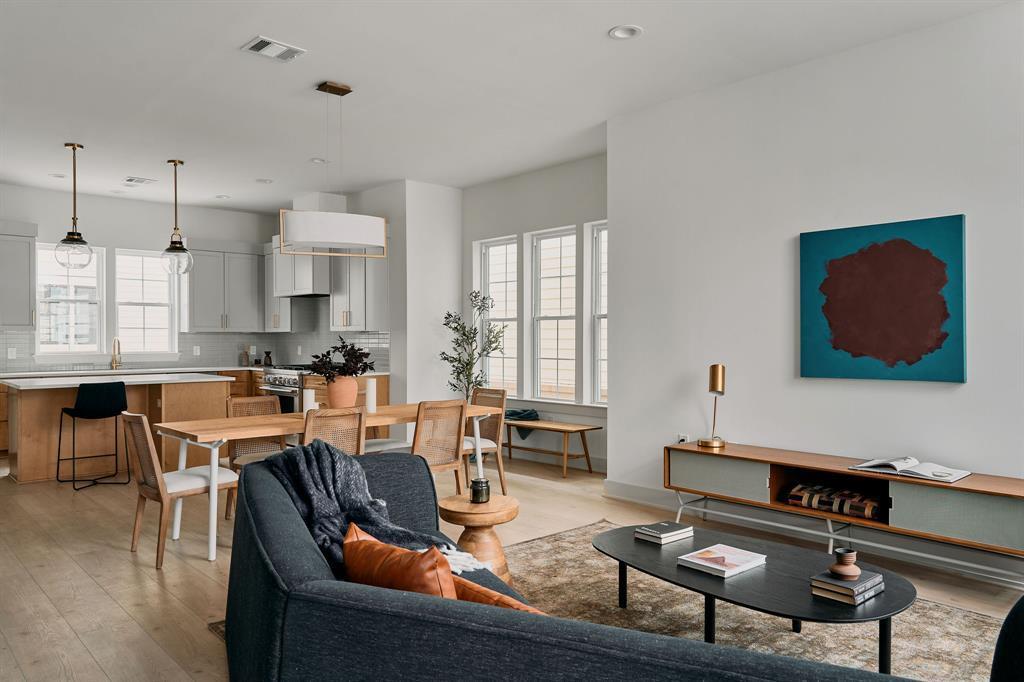 2209 Woodland Avenue Austin TX 78741