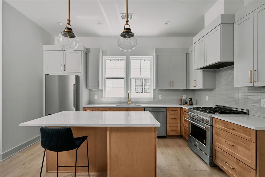 2209 Woodland Avenue Austin TX 78741