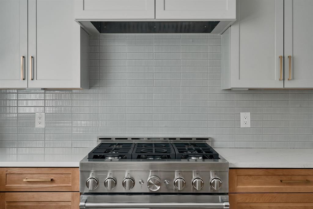 2209 Woodland Avenue Austin TX 78741