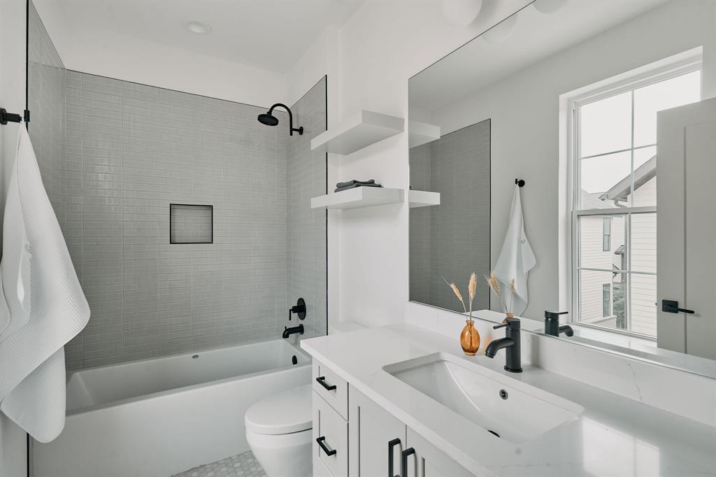2209 Woodland Avenue Austin TX 78741