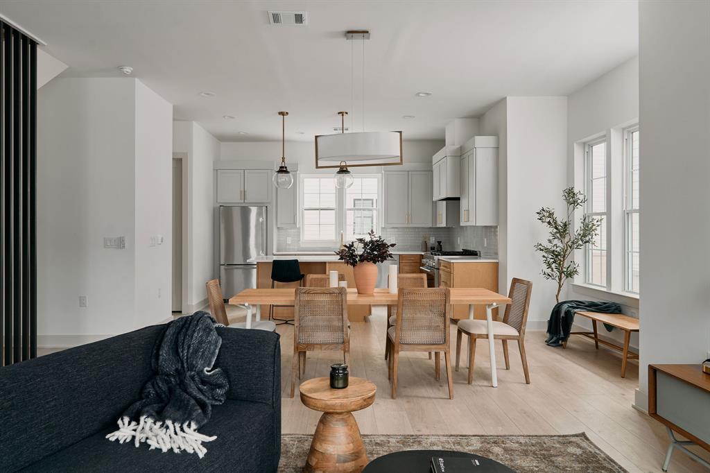 2209 Woodland Avenue Austin TX 78741