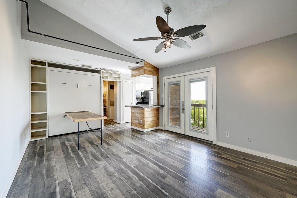 6903 Deatonhill Drive Austin TX 78745