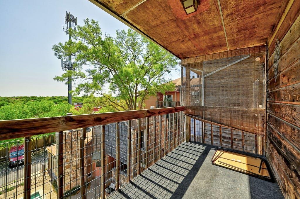 6903 Deatonhill Drive Austin TX 78745