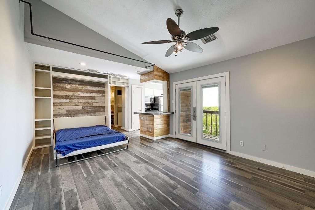 6903 Deatonhill Drive Austin TX 78745