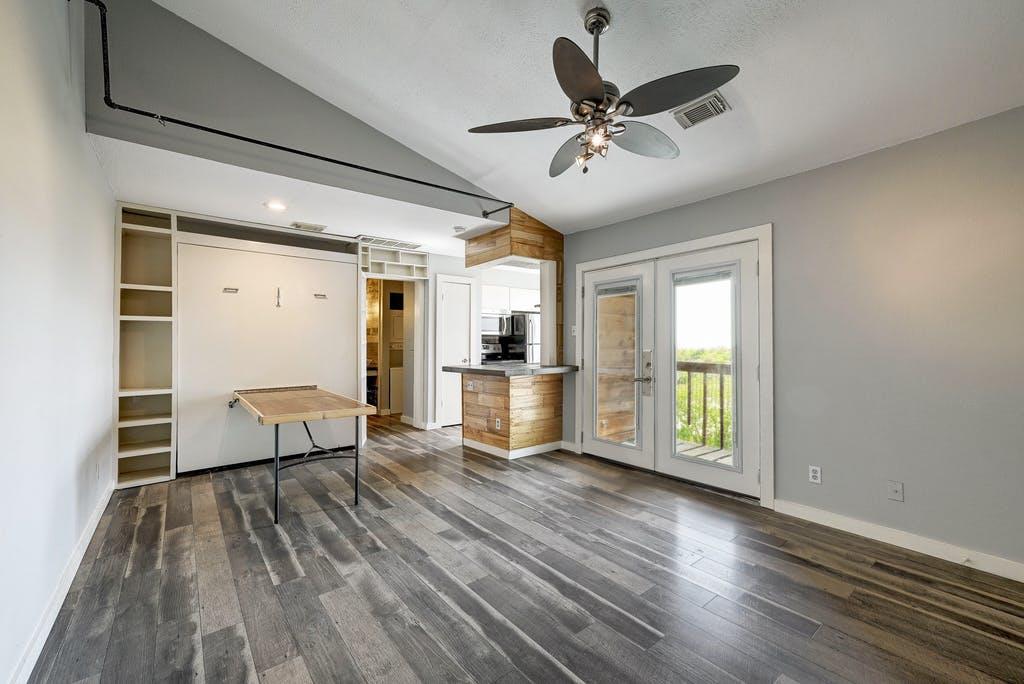 6903 Deatonhill Drive Austin TX 78745