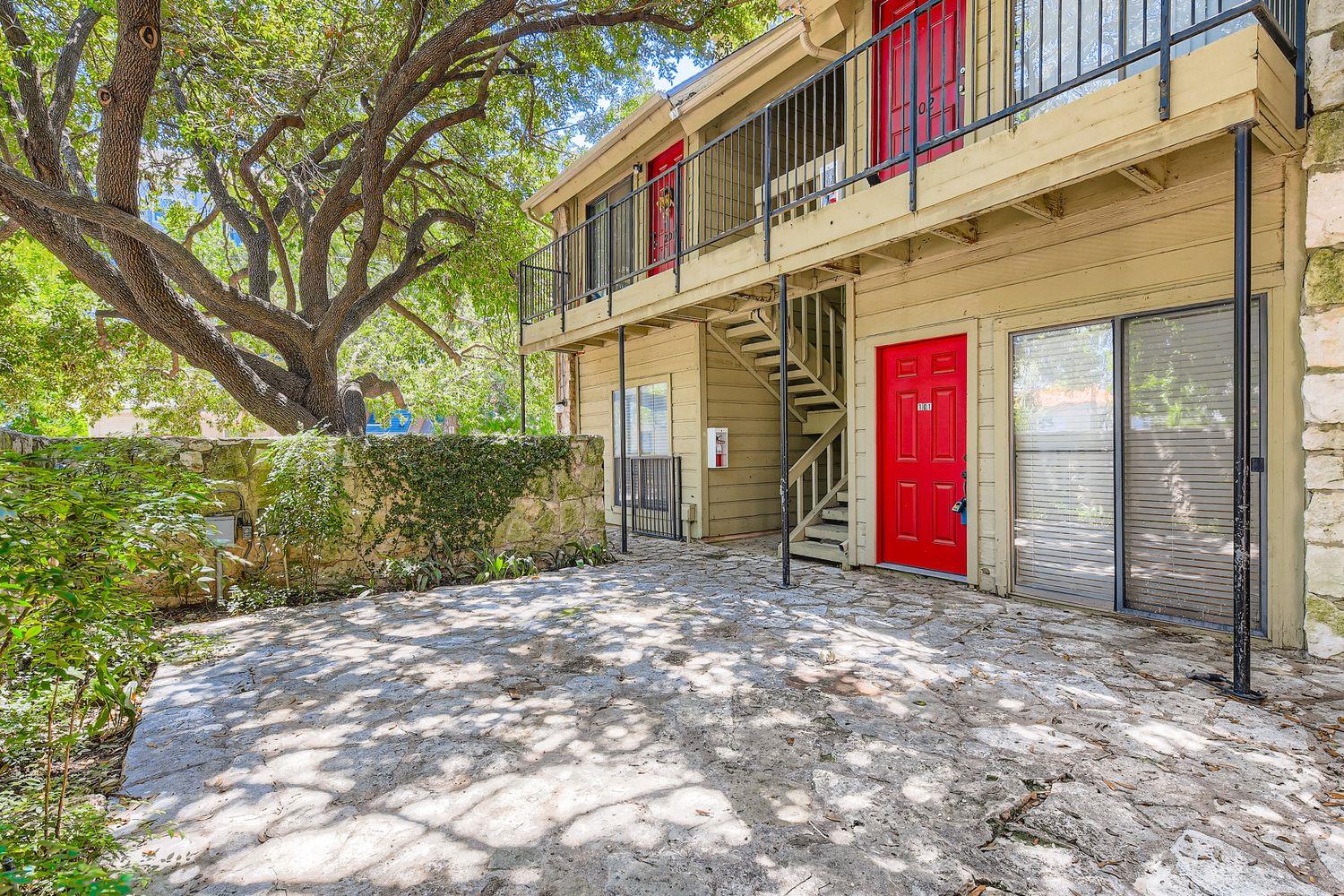 708 Graham Place Austin TX 78705