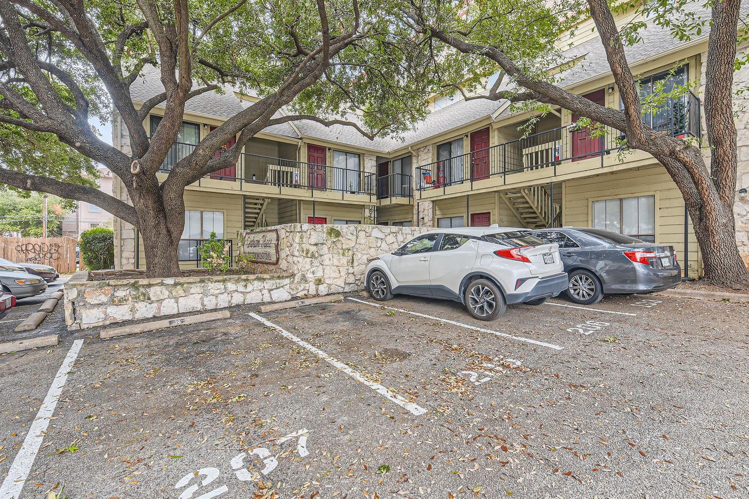 708 Graham Place Austin TX 78705