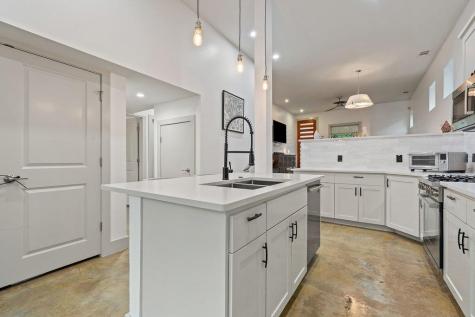 1131 Poquito Street Austin TX 78702