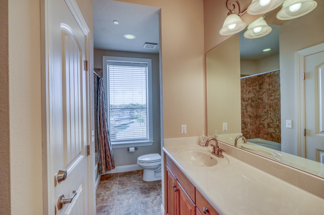 101 W Bank Horseshoe Bay TX 78657