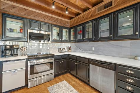 537 Venture Boulevard S Point Venture TX 78645