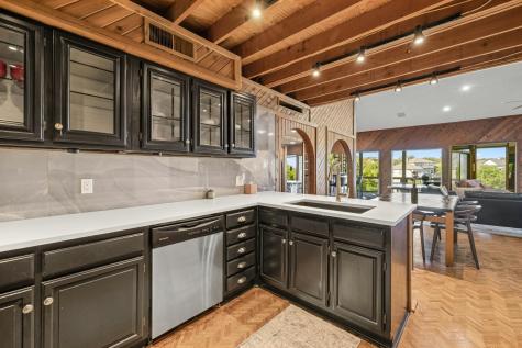 537 Venture Boulevard S Point Venture TX 78645