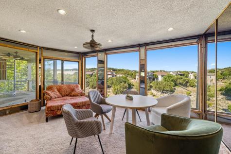 537 Venture Boulevard S Point Venture TX 78645
