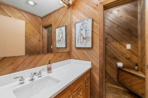 537 Venture Boulevard S Point Venture TX 78645