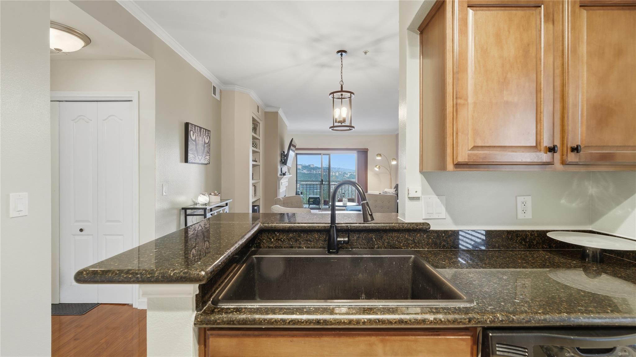 6000 Shepherd Mountain Cove Austin TX 78730