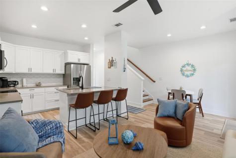 512 Palmer Drive Point Venture TX 78645