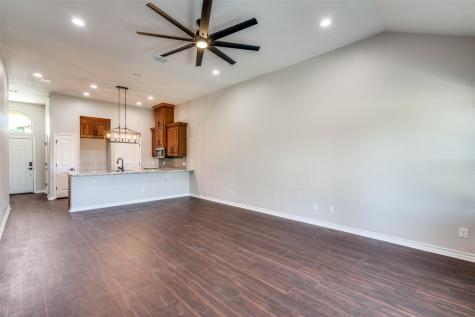 301 Navarro Way Seguin TX 78155