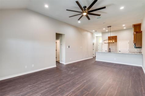 301 Navarro Way Seguin TX 78155