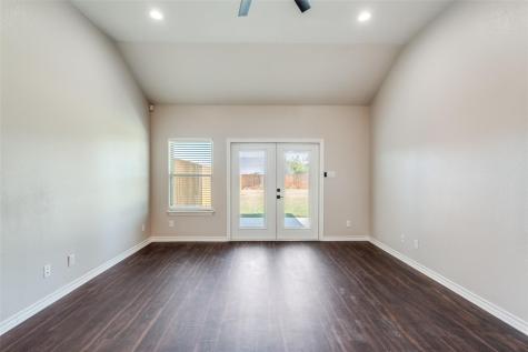 301 Navarro Way Seguin TX 78155