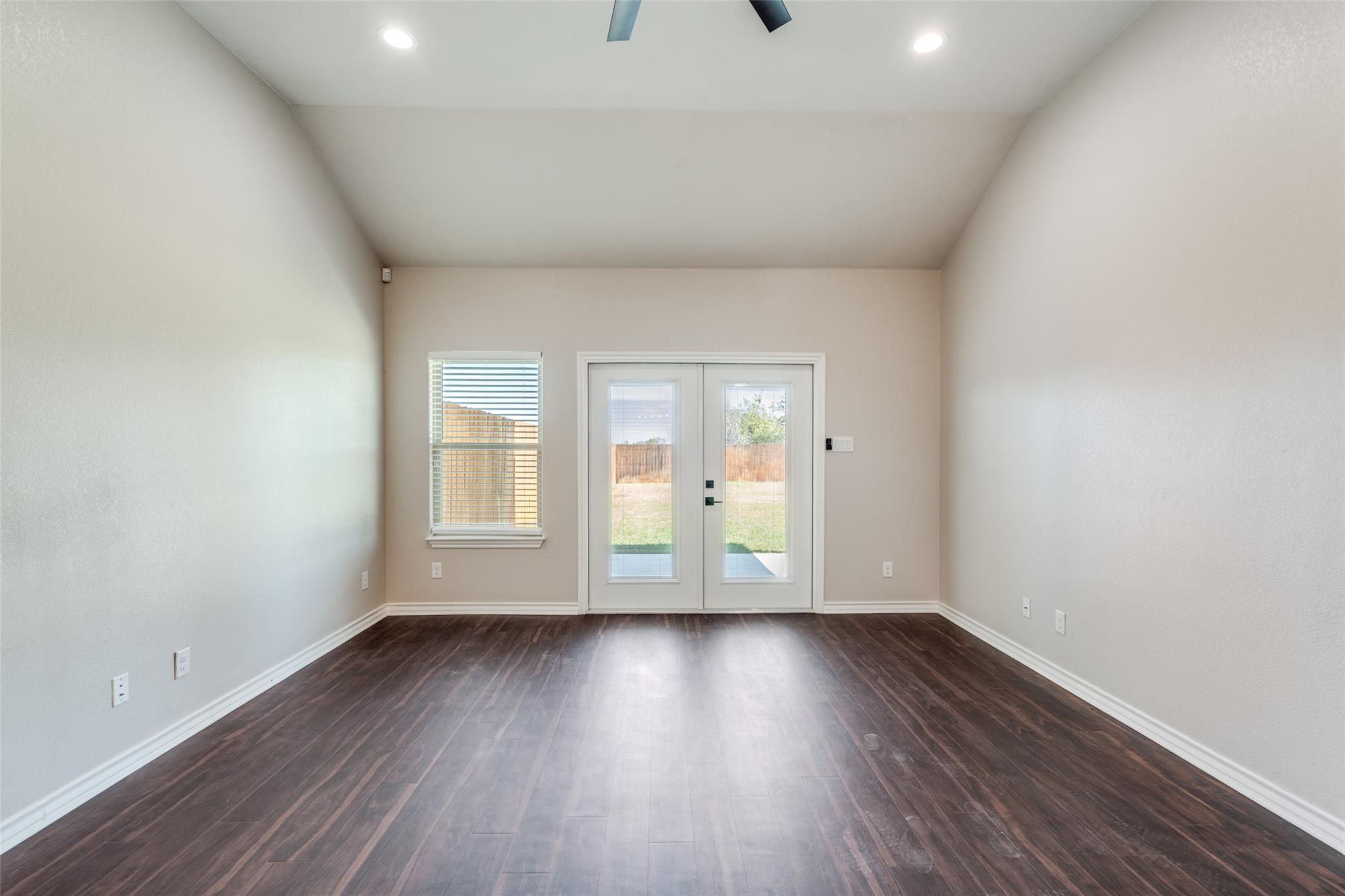 301 Navarro Way Seguin TX 78155