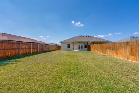 301 Navarro Way Seguin TX 78155