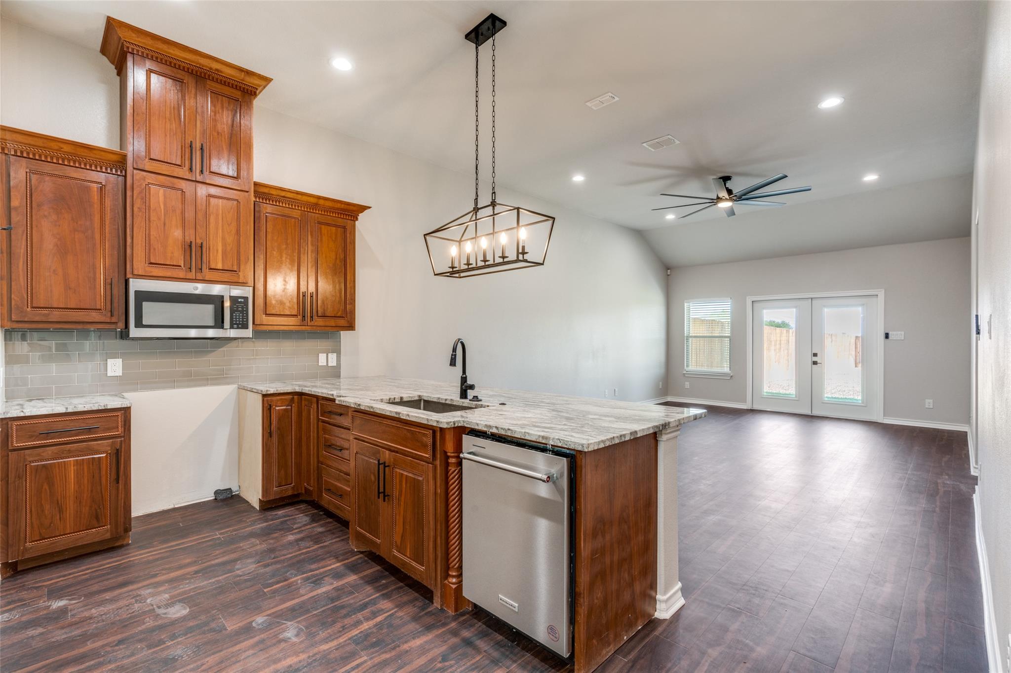 301 Navarro Way Seguin TX 78155