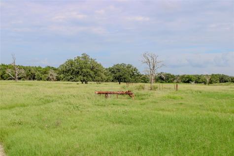 1084 County Road 120 Giddings TX 78942
