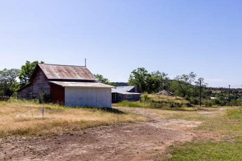 684 Stoneleigh Road Center Point TX 78010