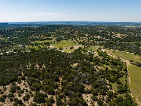 684 Stoneleigh Road Center Point TX 78010