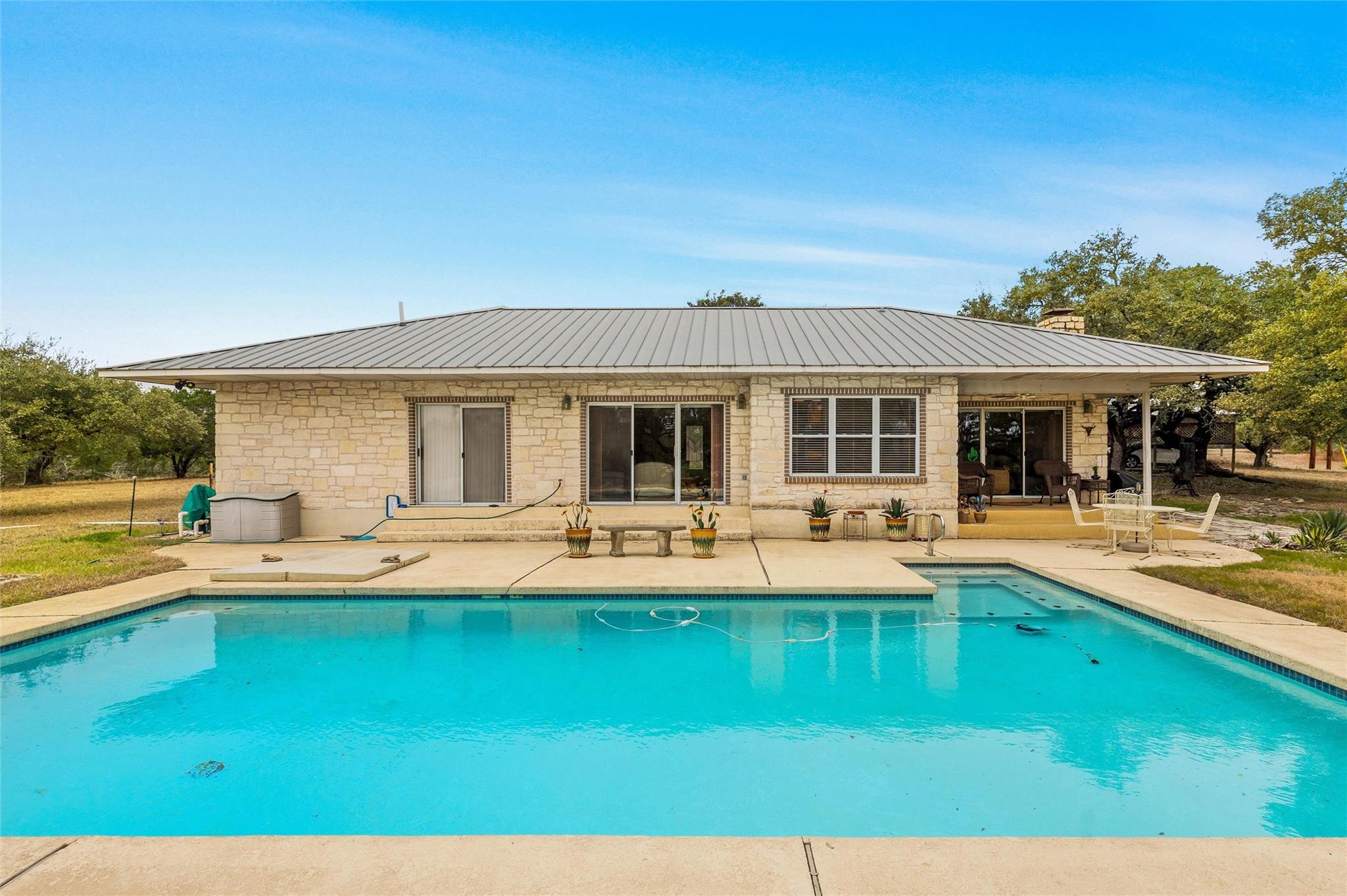 1800 E 290 Highway Dripping Springs TX 78620